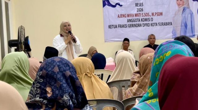 Ajeng Wira Wati Kawal Bantuan PKH Keluarga Driver Ojol yang Miliki Anak Hidrosefalus