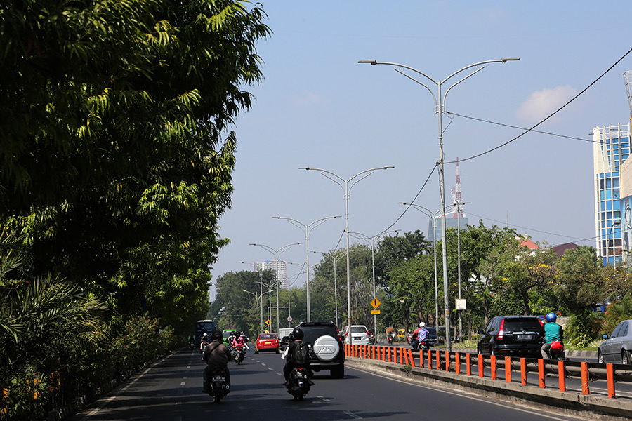 Debu dan Asap Kendaraan Terperangkap, Kualitas Udara Pagi Surabaya Tembus Tidak Sehat