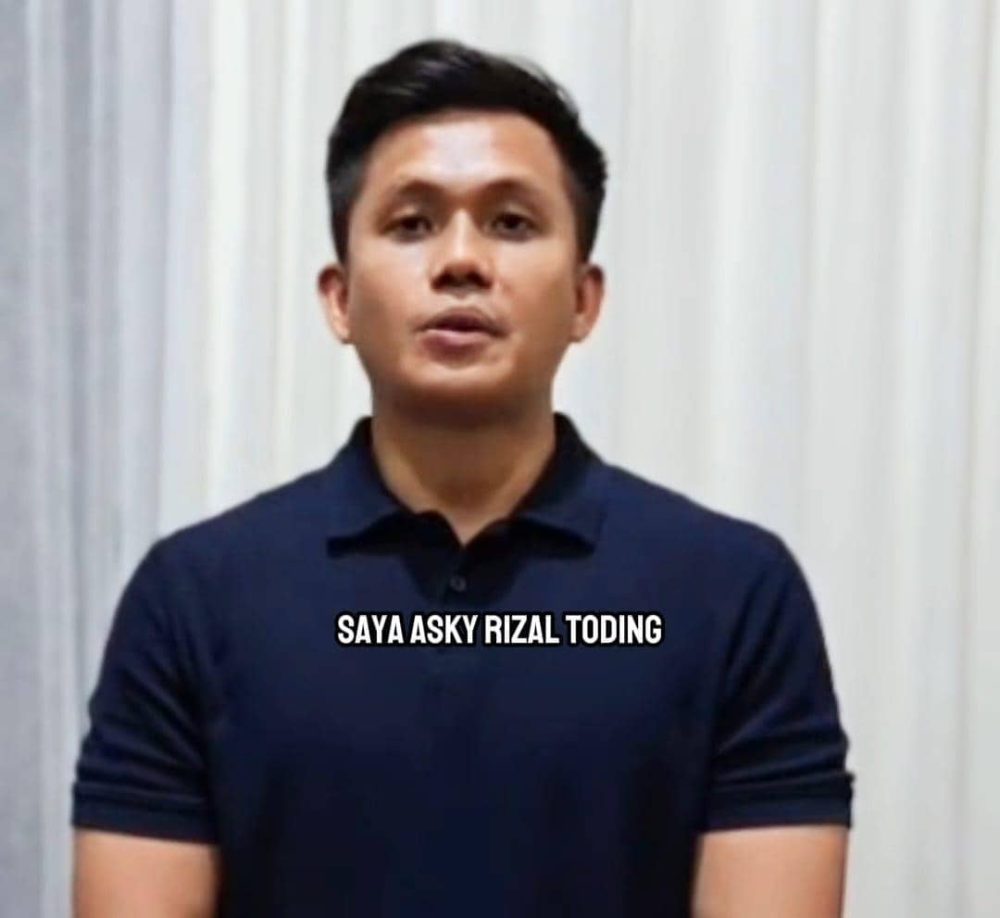 Asky Rizal Toding, ajudan Gubernur Kalimantan Timur Rudy Mas’ud, menyampaikan permintaan maaf melalui video setelah viral dugaan sikap arogan terhadap mahasiswa.