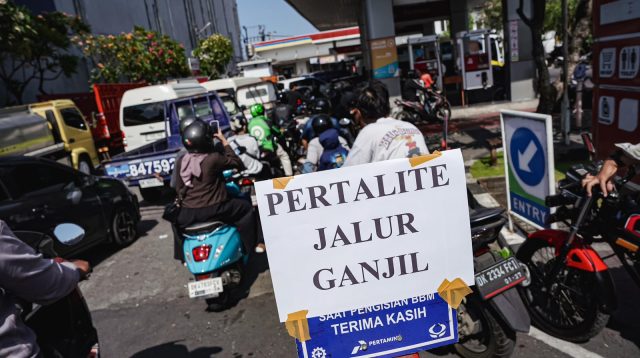 Penerapan Ganjil Genap BBM Mulai Urai Antrean Panjang di SPBU Bali