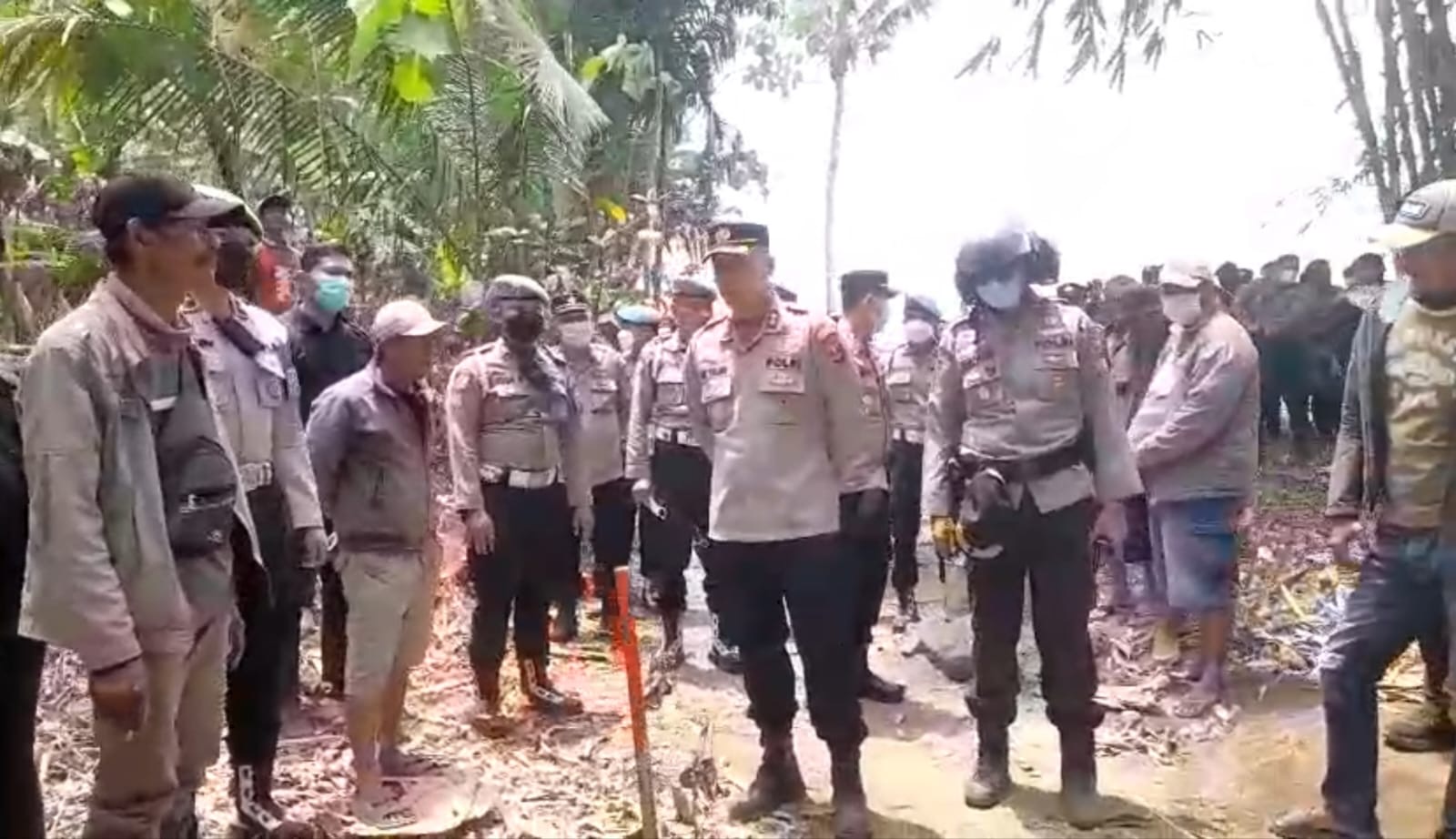 Polisi Tangkap 3 Terduga Pelaku Blokade Jalan HGU PT Kalijeruk Baru