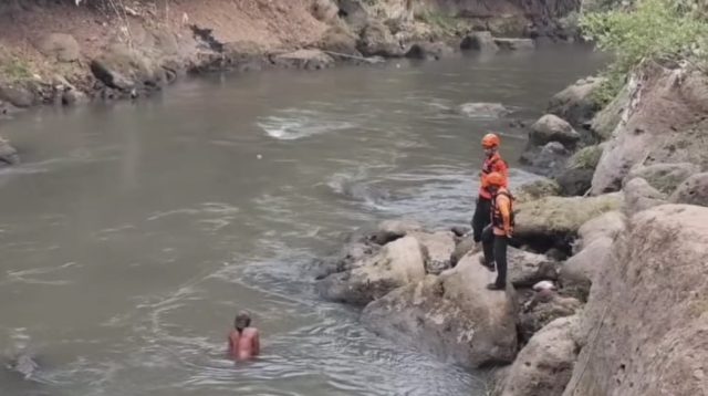 Nenek Hilang di Lumajang, Sandal dan Kerudung Ditemukan di Tepi Sungai Bondoyudo