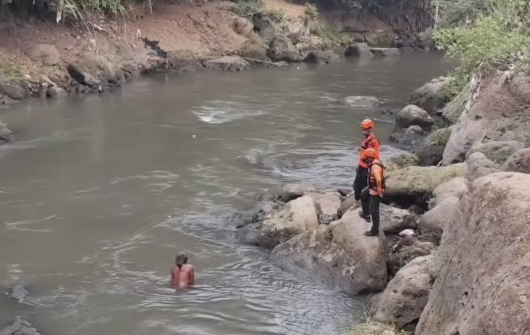 Nenek Hilang di Lumajang, Sandal dan Kerudung Ditemukan di Tepi Sungai Bondoyudo